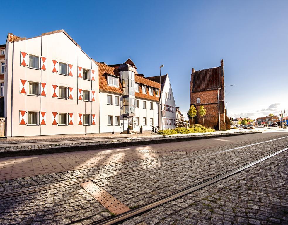 Hotel Am Alten Hafen Вісмар Екстер'єр фото