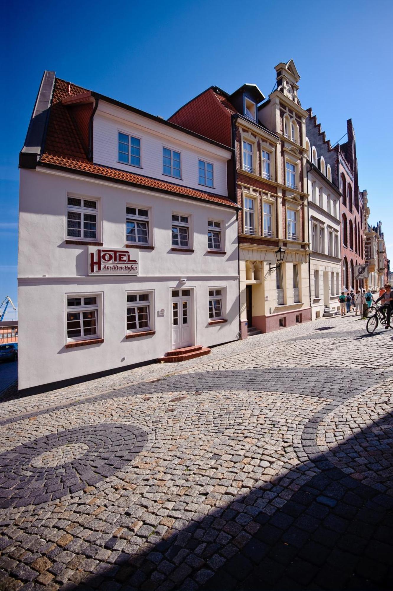 Hotel Am Alten Hafen Вісмар Екстер'єр фото