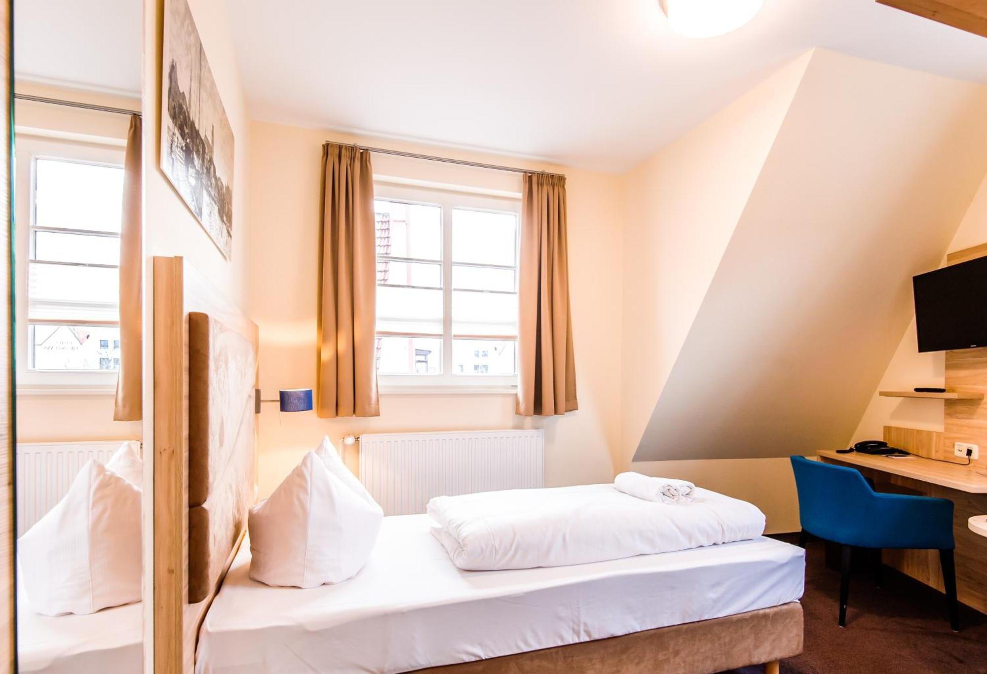 Hotel Am Alten Hafen Вісмар Екстер'єр фото