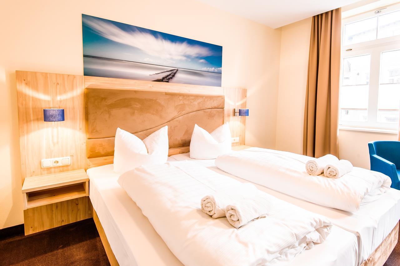 Hotel Am Alten Hafen Вісмар Екстер'єр фото