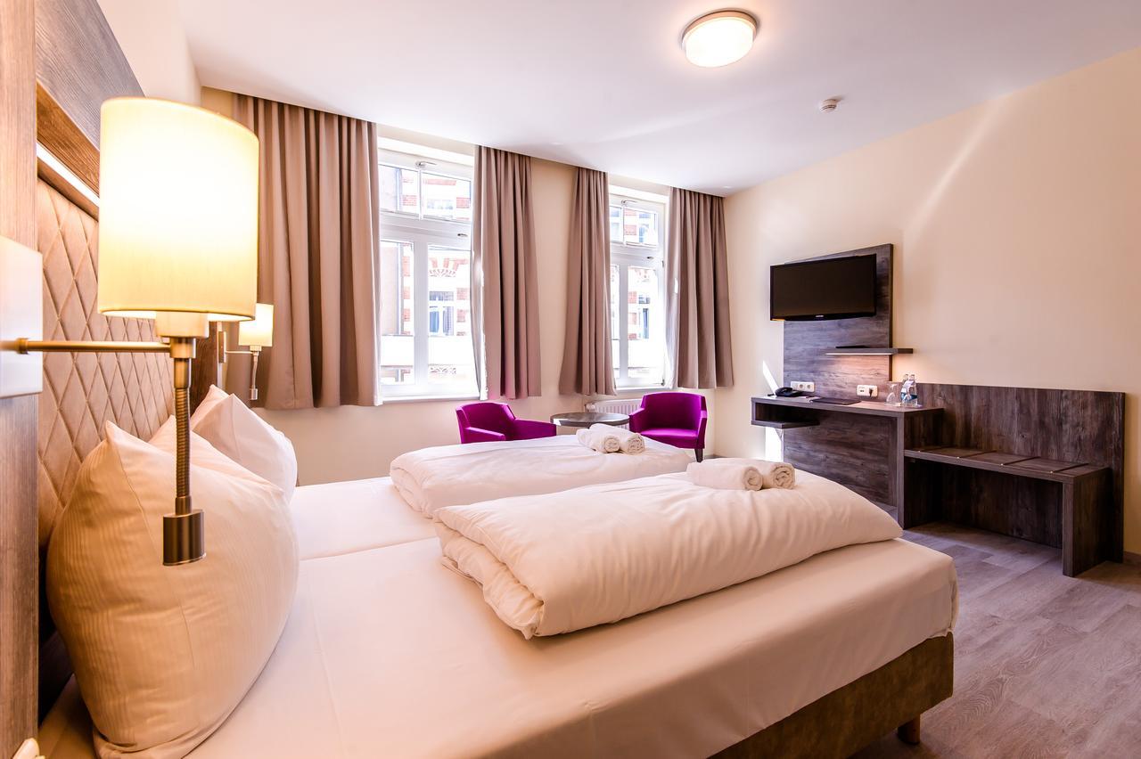 Hotel Am Alten Hafen Вісмар Екстер'єр фото